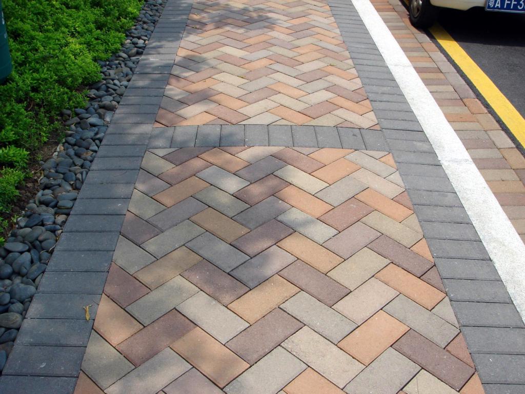 道路荷兰砖人字形铺设